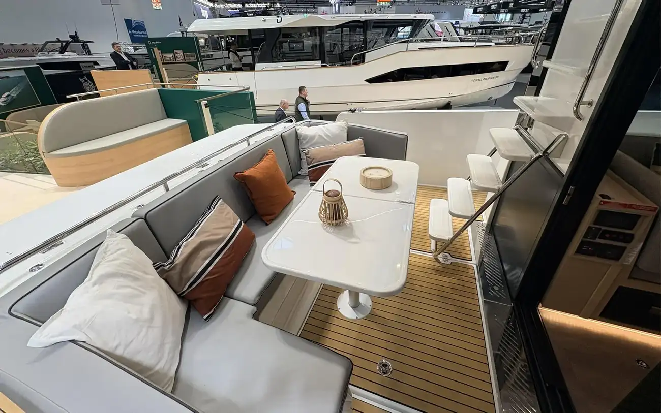 Thumbnail von Delphia 11 Flylounge