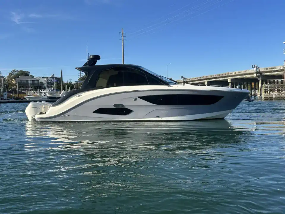 Sea Ray 370 Sundancer Hors-Bord