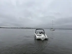 Thumbnail von Sea Ray SPX 210 Außenborder