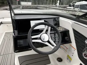 Thumbnail von Sea Ray SPX 210 Außenborder