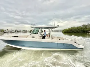 Thumbnail von Boston Whaler 360 Outrage