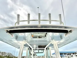 Thumbnail von Boston Whaler 360 Outrage
