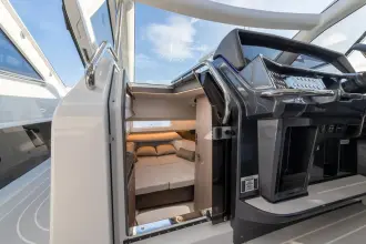 Thumbnail von Galeon 335 GTO GN335GTO Factory Stock