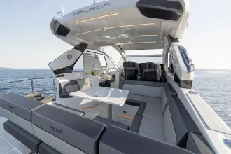 Thumbnail von Galeon 335 GTO GN335GTO Factory Stock