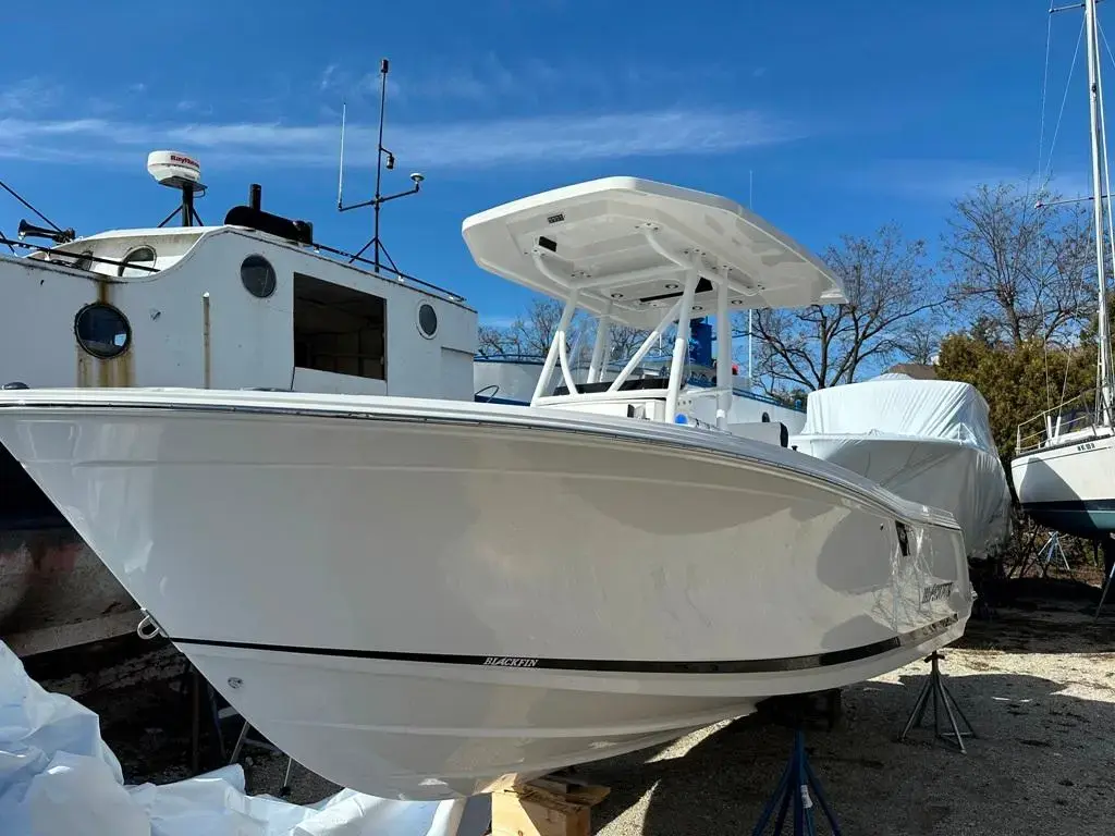 Blackfin 222 CC B340 Arctic