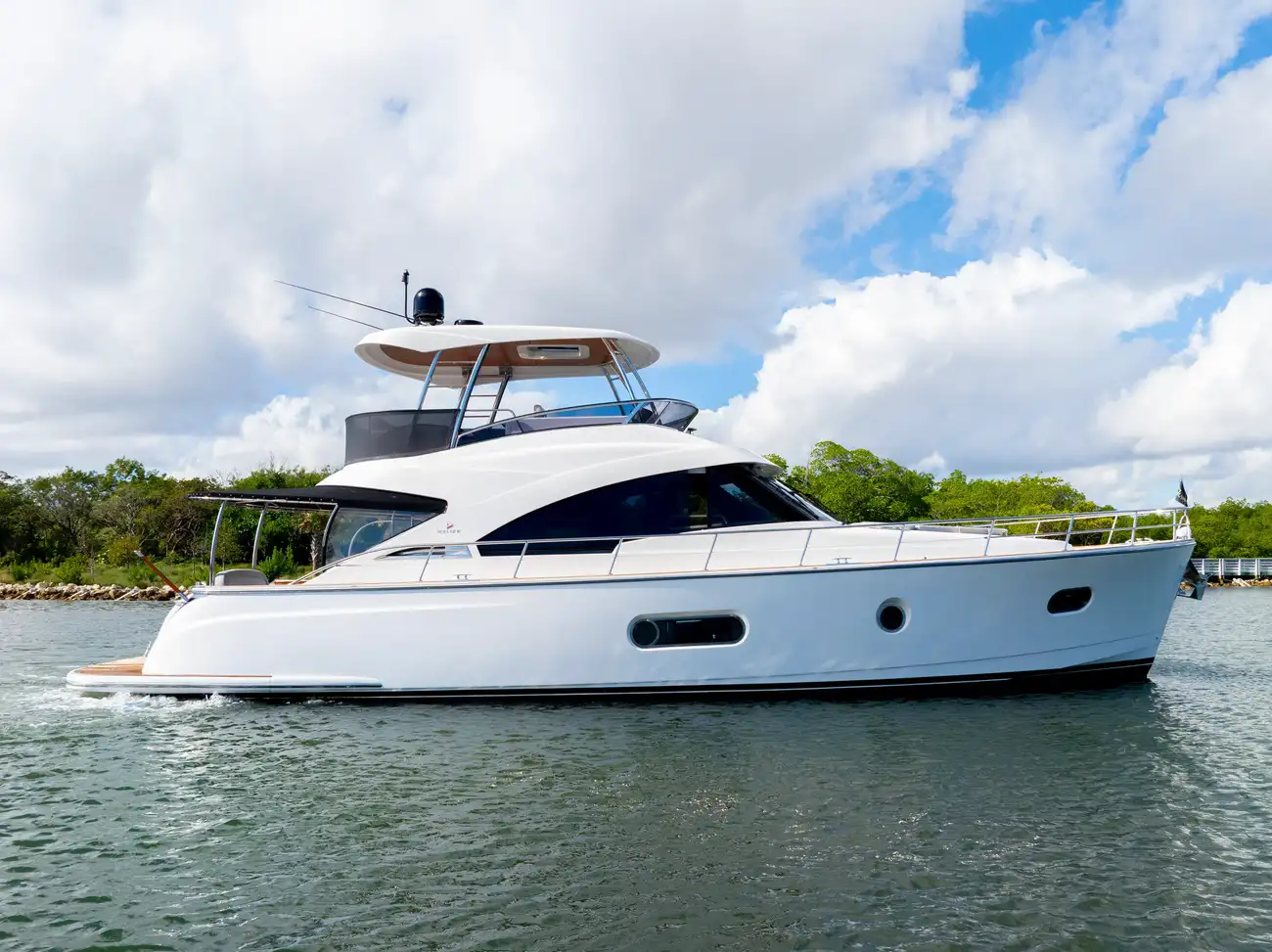 Thumbnail von Belize 54 Daybridge