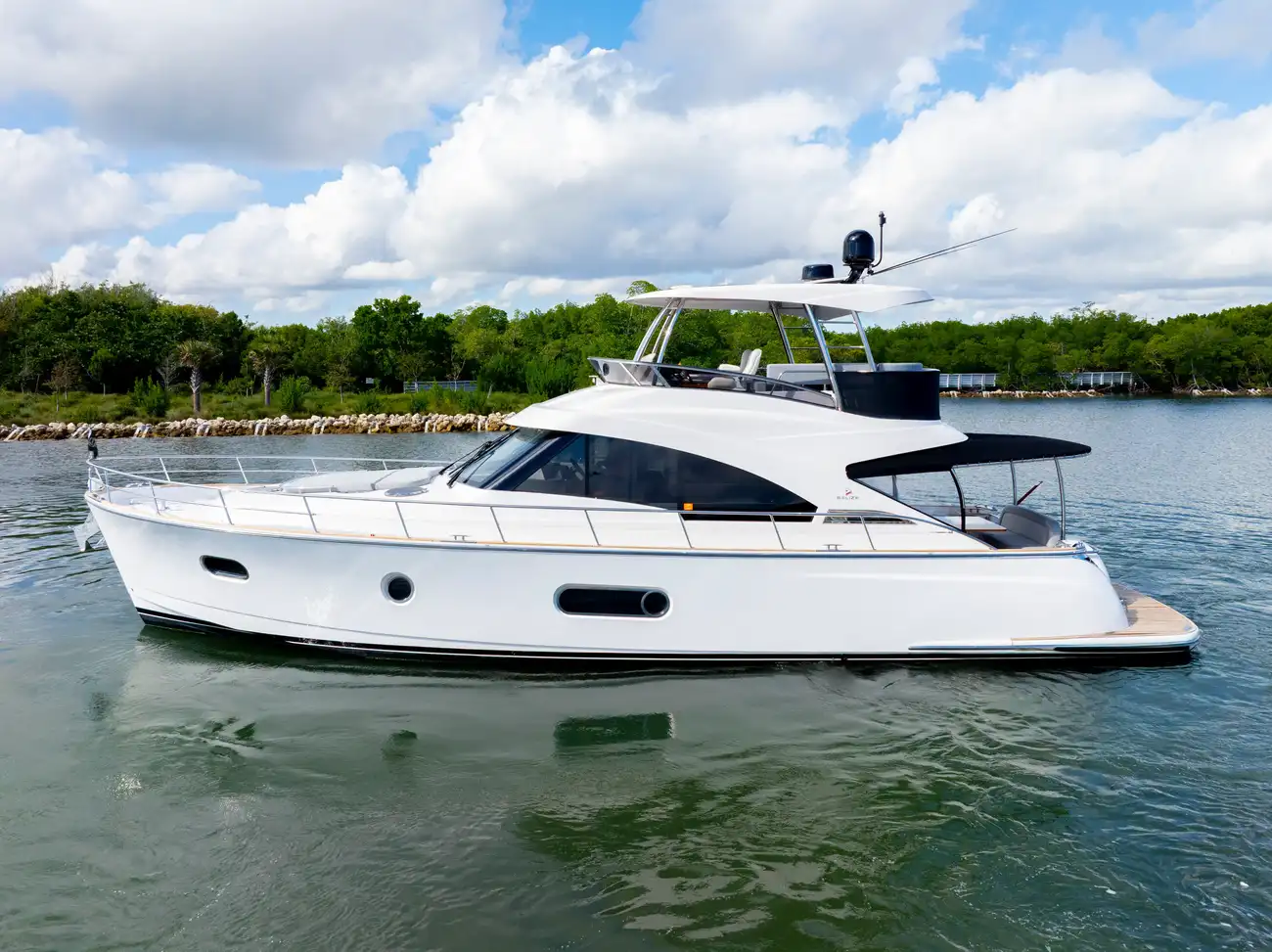 Thumbnail von Belize 54 Daybridge