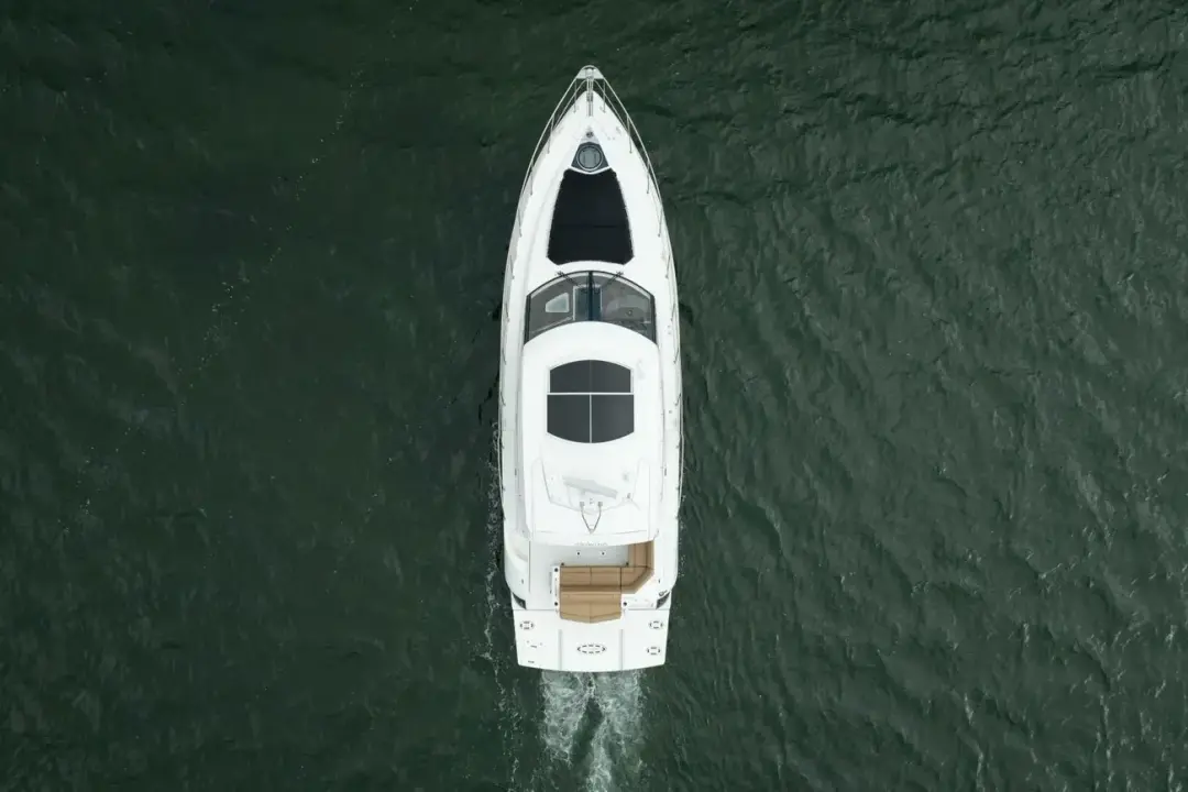 Cruisers Yachts 45 Cantius Abundance