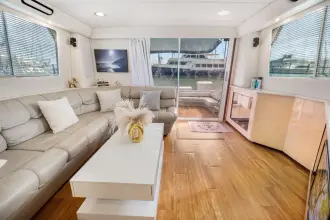 Thumbnail von Sea Ray 550 Sedan Bridge