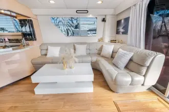 Thumbnail von Sea Ray 550 Sedan Bridge