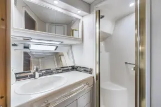 Thumbnail von Sea Ray 550 Sedan Bridge