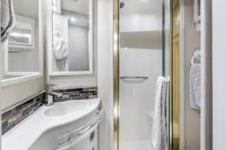 Thumbnail von Sea Ray 550 Sedan Bridge