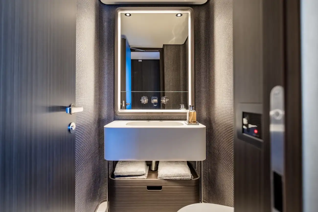 Thumbnail von Custom Line Navetta 30 At One