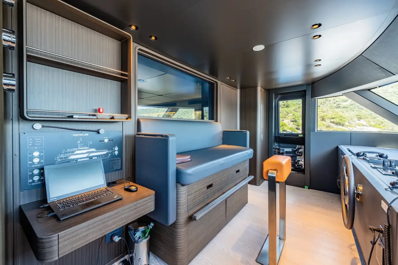 Thumbnail von Custom Line Navetta 30 At One