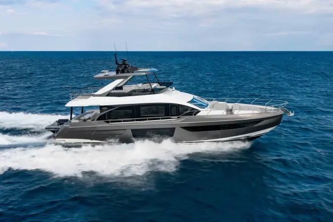 Azimut 68 NEXT PLAY