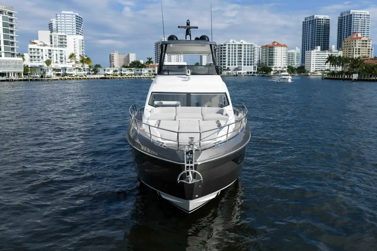 Thumbnail von Azimut 68 NEXT PLAY