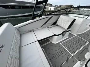 Thumbnail von Sea Ray SPX 210 Dıştan Takma