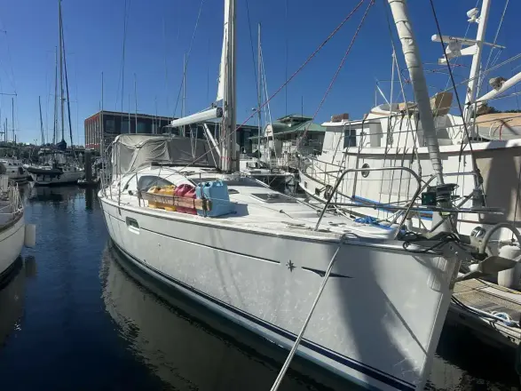 Jeanneau Sun Odyssey 42 DS Salty Solution