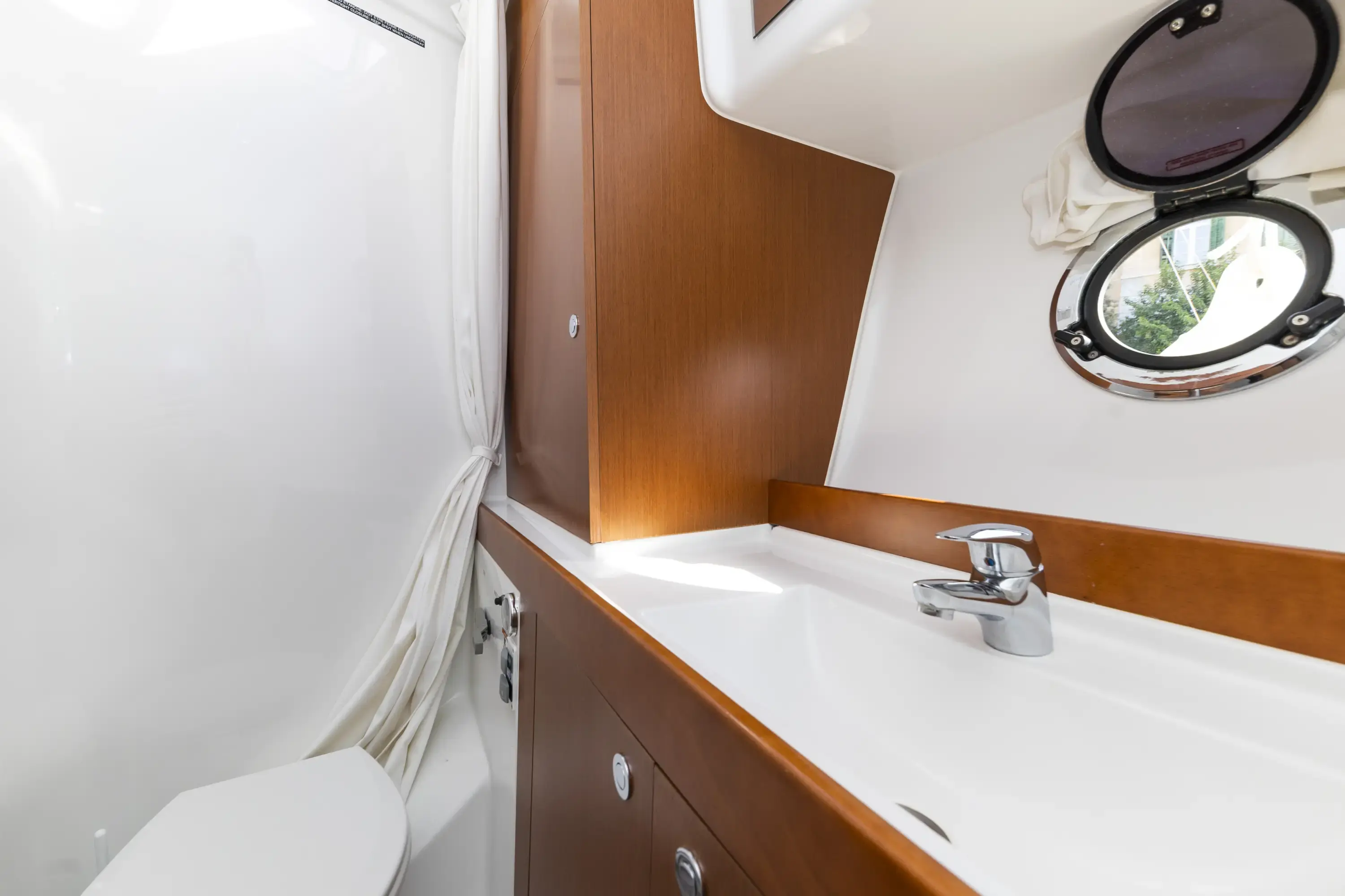 Thumbnail von Beneteau Swift Trawler 34