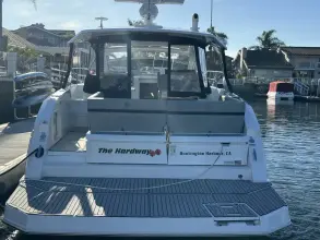 Thumbnail von Cruisers Yachts 39 Express Coupe