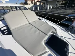 Thumbnail von Cruisers Yachts 39 Express Coupe