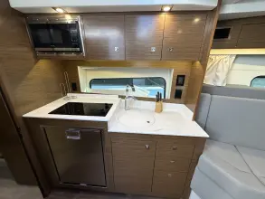 Thumbnail von Cruisers Yachts 39 Express Coupe