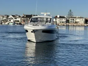 Thumbnail von Cruisers Yachts 39 Express Coupe