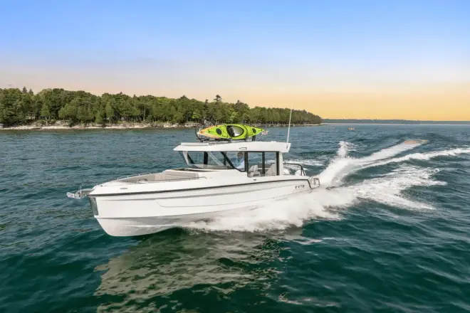 Cruisers Yachts 38 VTR EC