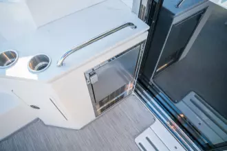 Thumbnail von Cruisers Yachts 42 Cantius