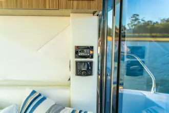 Thumbnail von Cruisers Yachts 42 Cantius