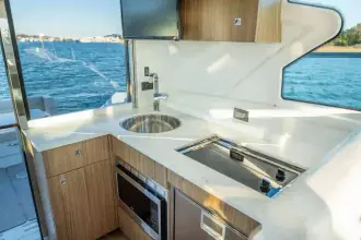 Thumbnail von Cruisers Yachts 42 Cantius