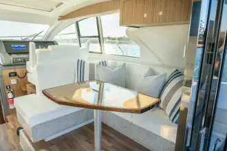 Thumbnail von Cruisers Yachts 42 Cantius