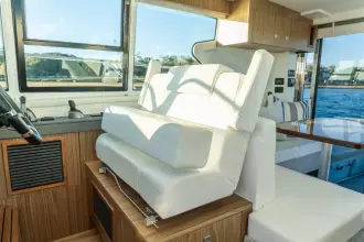 Thumbnail von Cruisers Yachts 42 Cantius