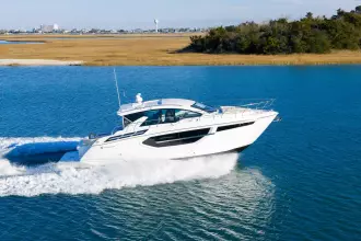 Thumbnail von Cruisers Yachts 42 Cantius