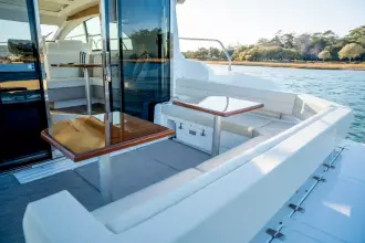 Thumbnail von Cruisers Yachts 42 Cantius