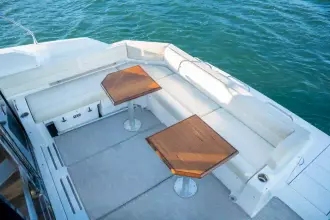 Thumbnail von Cruisers Yachts 42 Cantius