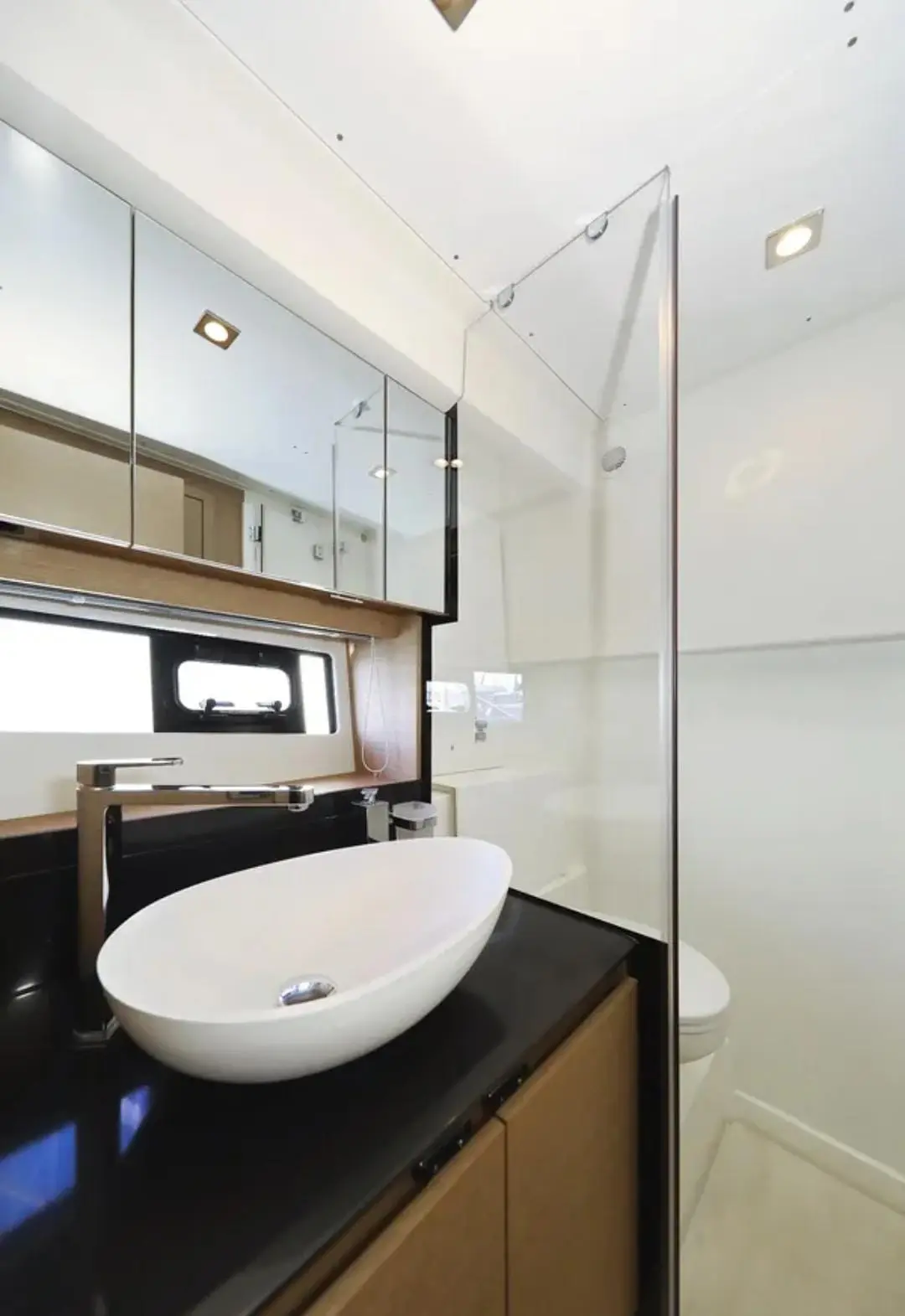 Thumbnail von Prestige 460