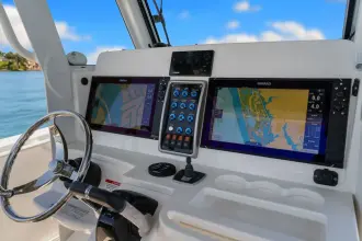 Thumbnail von Everglades 325 CC