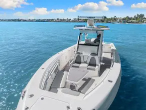Thumbnail von Everglades 325 CC