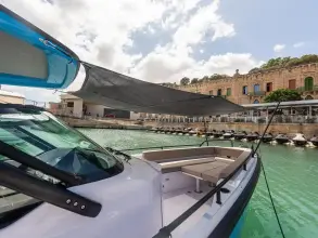 Thumbnail von Axopar 28 T Top RELM 1