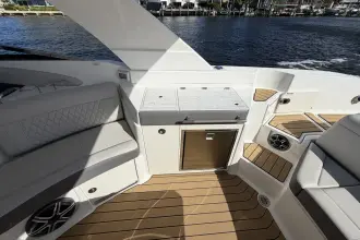 Thumbnail von Sea Ray SLX 350 Outboard