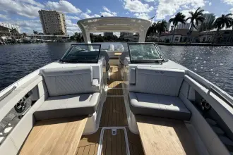 Thumbnail von Sea Ray SLX 350 Outboard