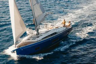 Beneteau Oceanis 47