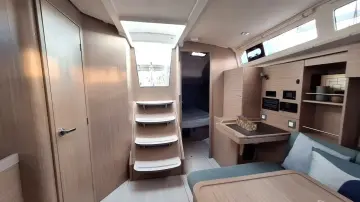 Thumbnail von Beneteau Oceanis 37.1