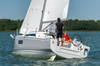Beneteau Oceanis 30.1