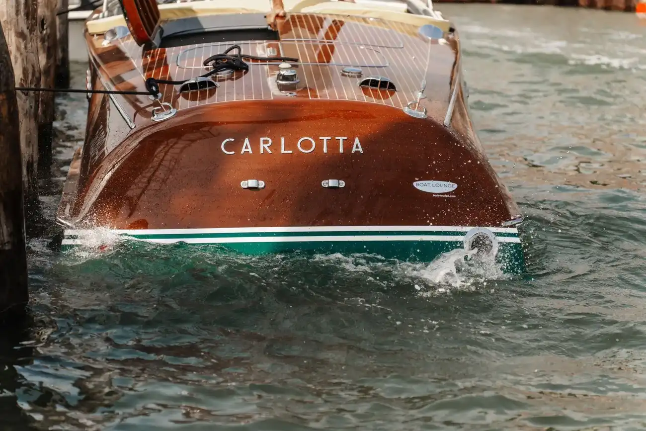 Thumbnail von Riva Tritone