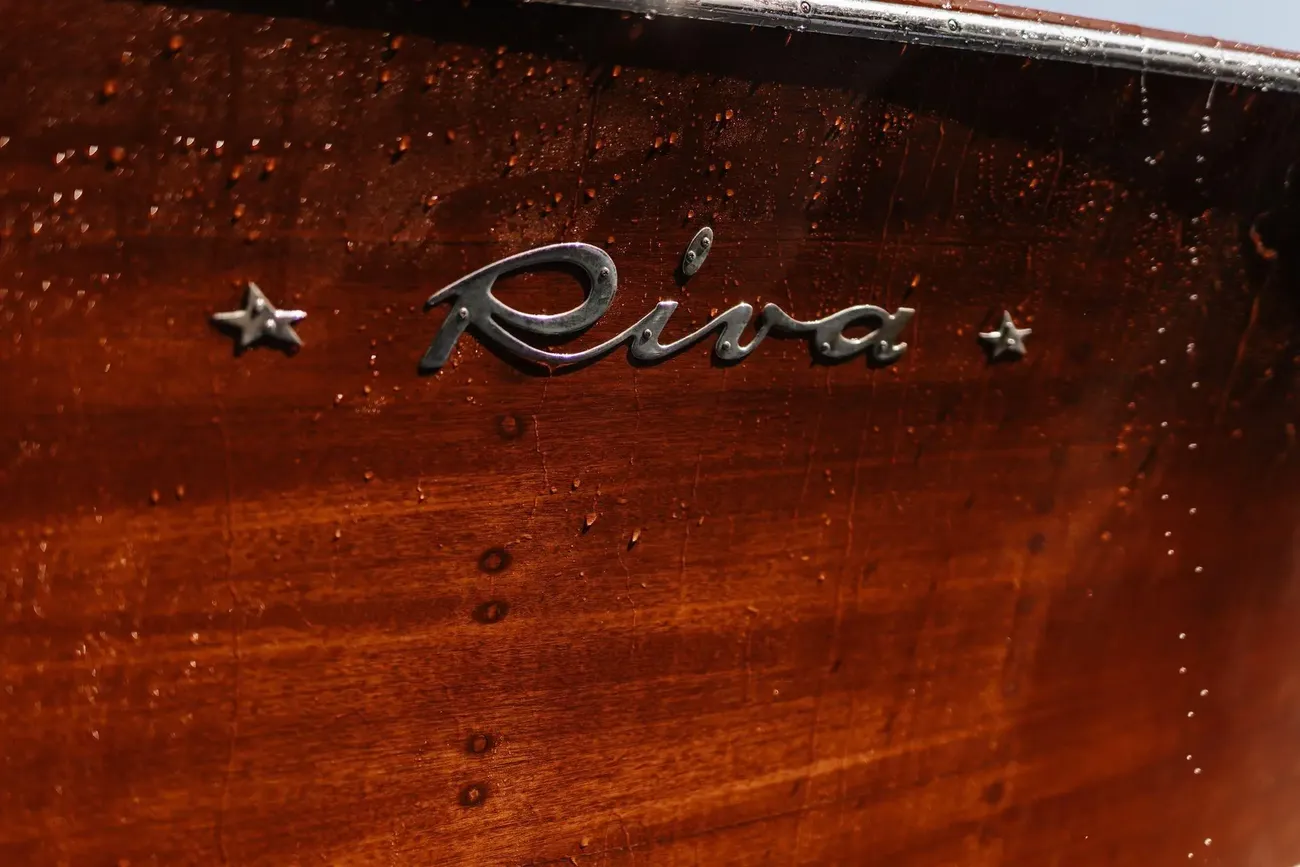 Thumbnail von Riva Tritone