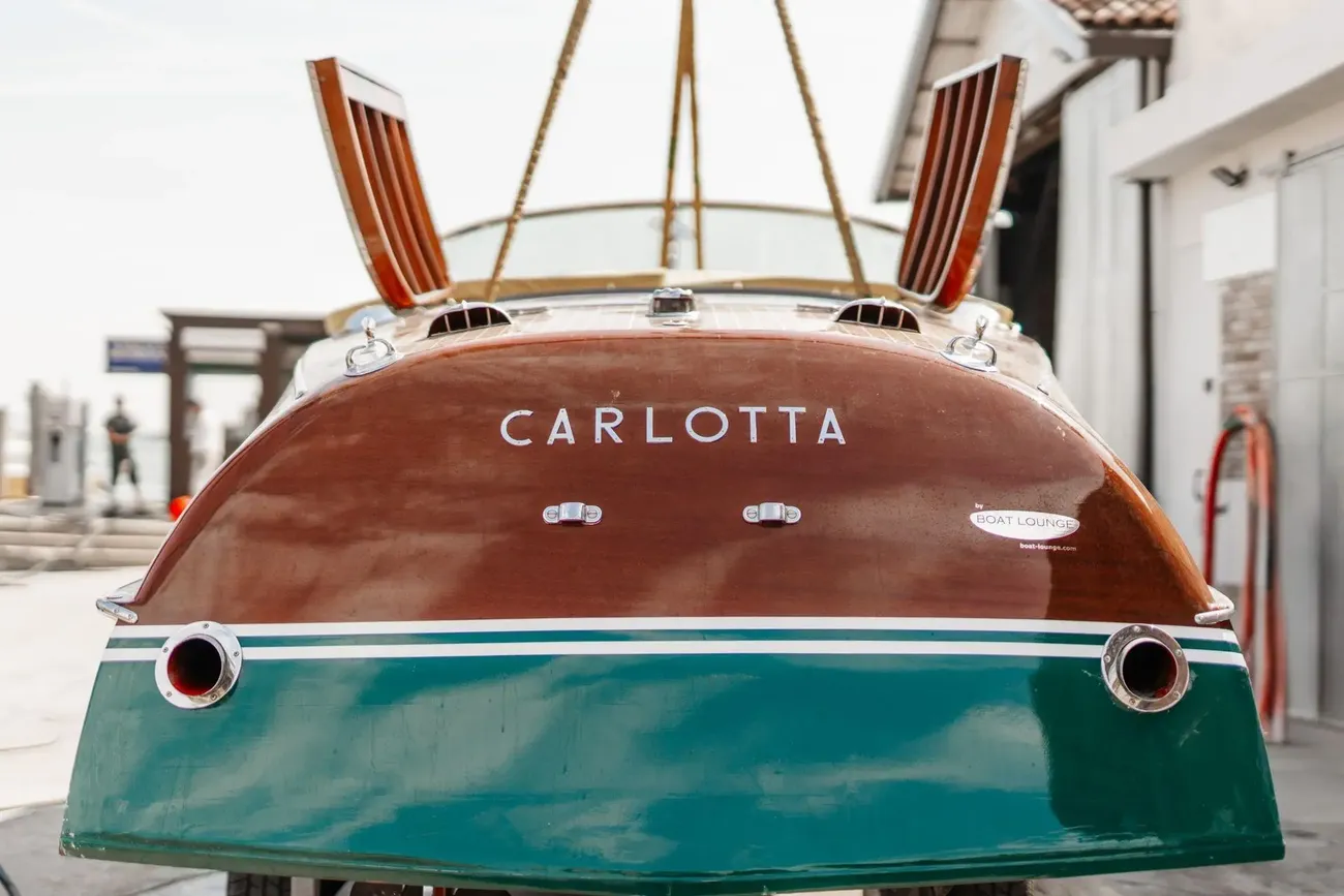 Thumbnail von Riva Tritone