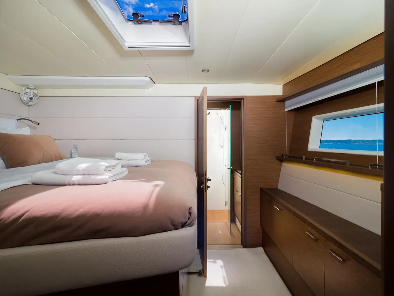 Thumbnail von Lagoon 620