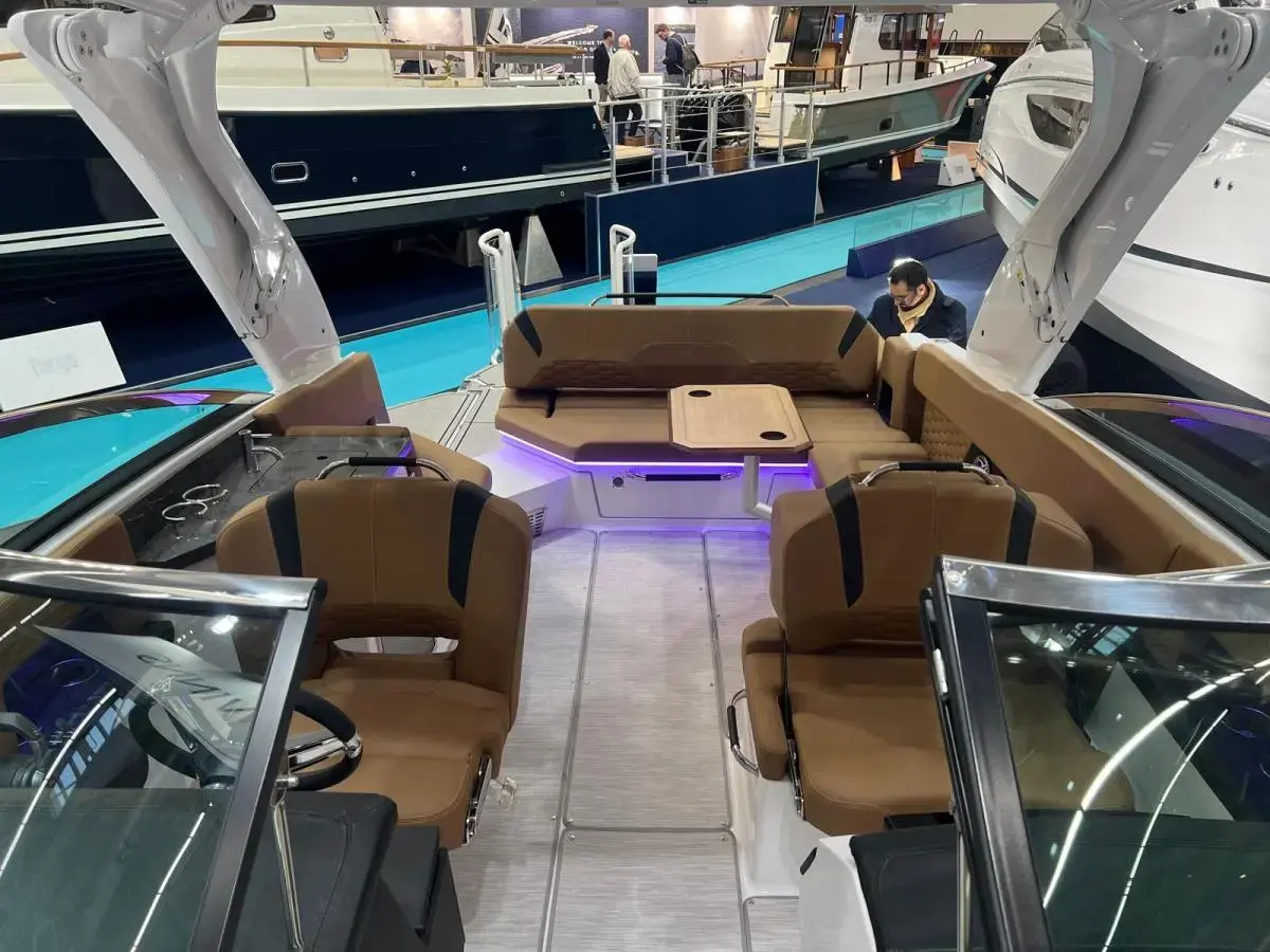 Thumbnail von Four Winns H9